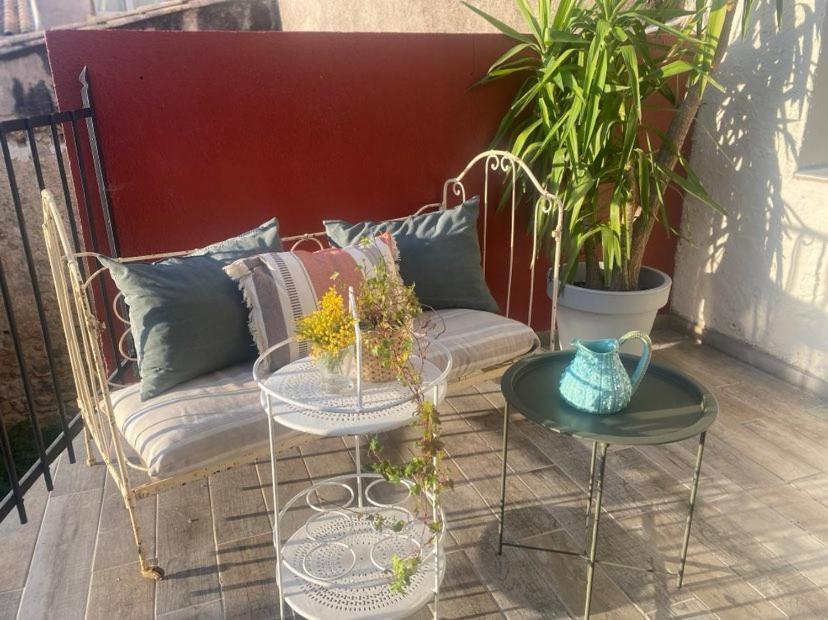 Maison Plein Sud Sur Les Toits Au 2 Terrasses Montagnac  Buitenkant foto